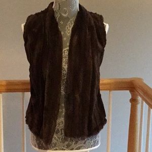 Myth soft fur brown vest